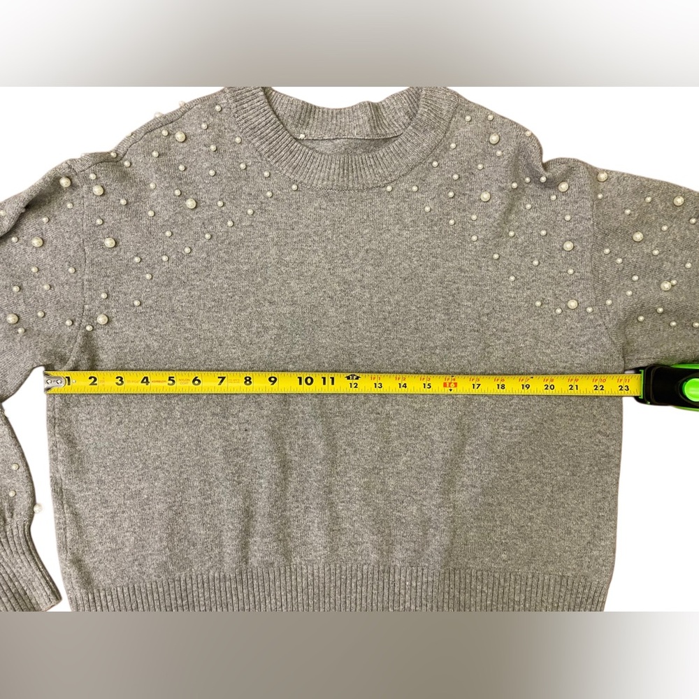 Long Sleeve Pearl Sweater (Chelsea & Violet?) - Picture 13 of 15